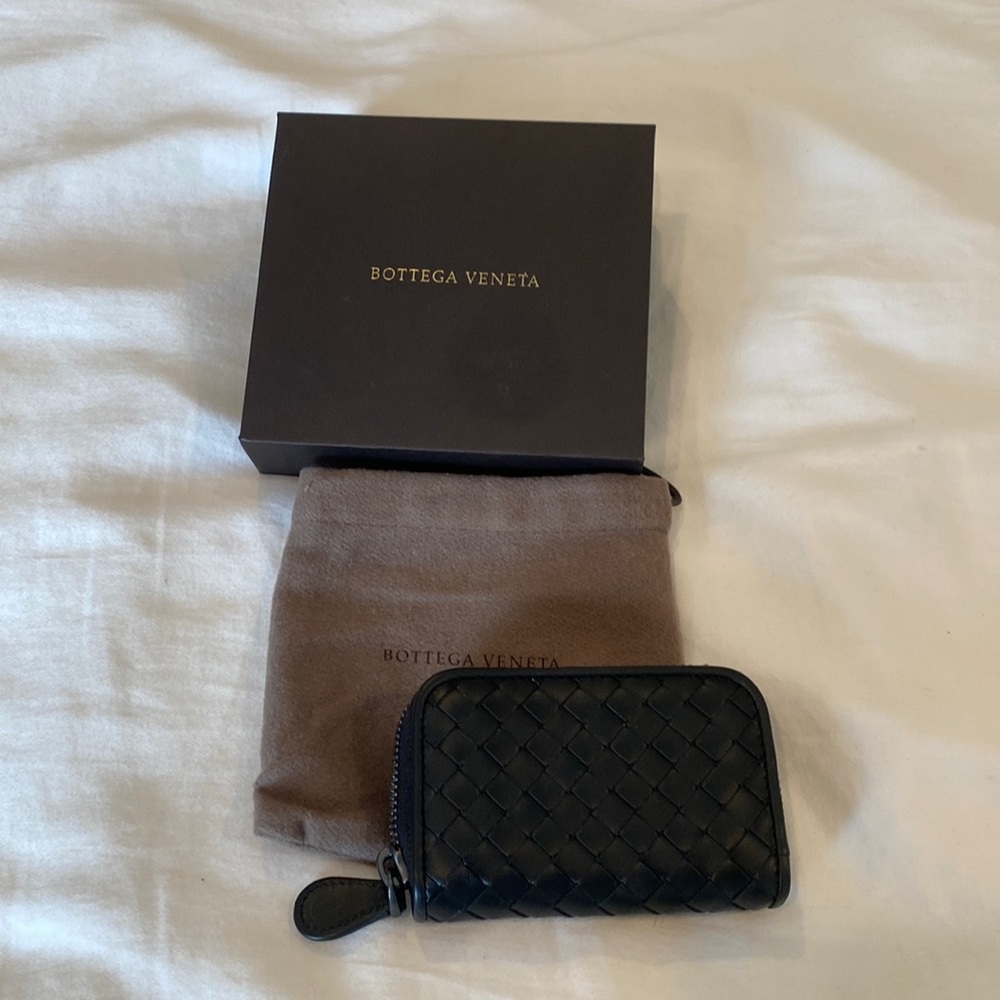 Black bottega veneta wallet